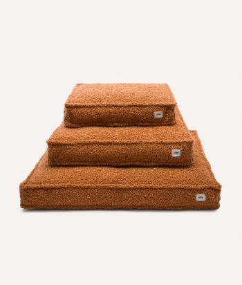 Mustard Fleece Dog Bed, Cuadra