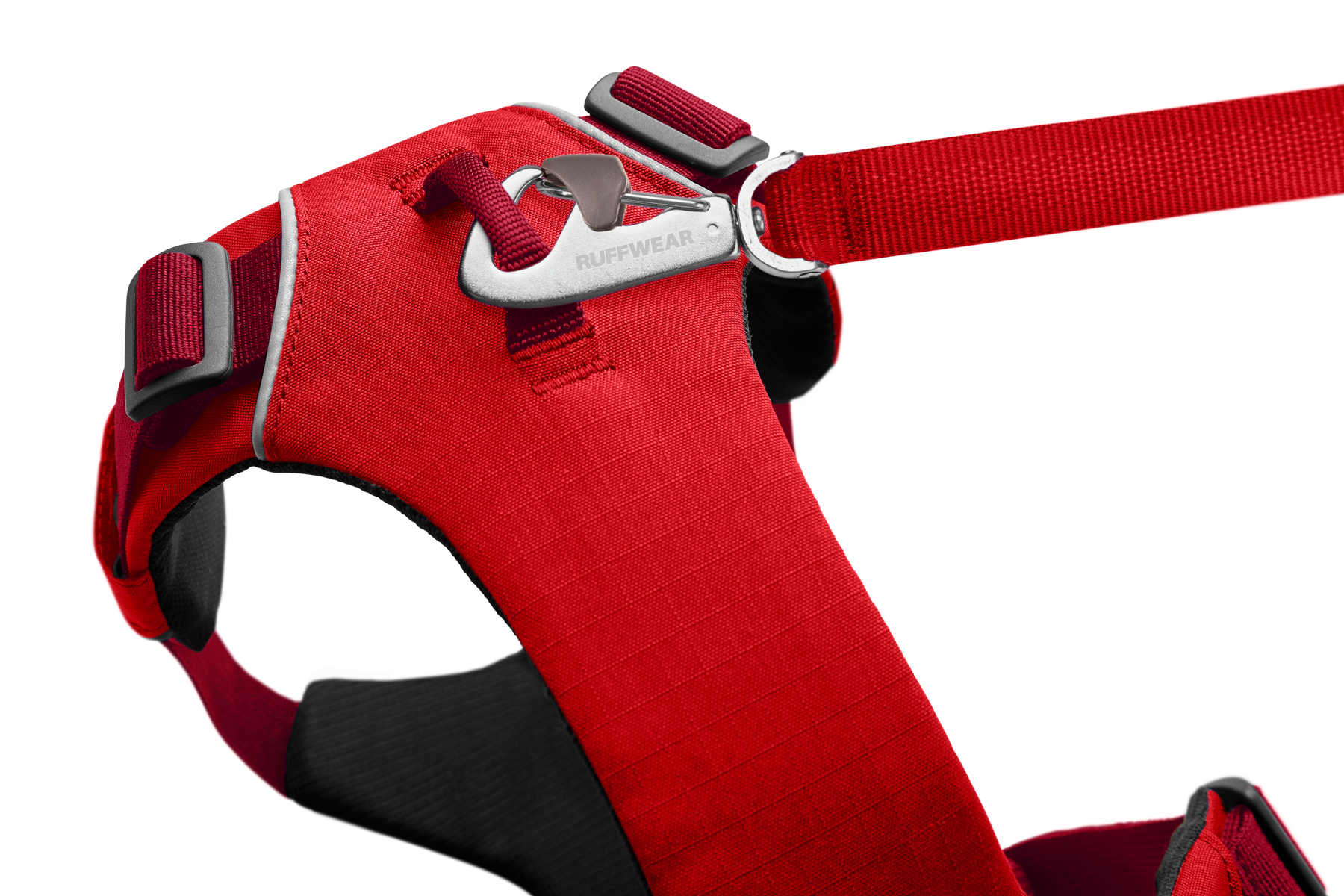 30502-Front-Range-Harness-Red-Sumac-Chest-Attachment-Connection-SMALL_e0f0a329-6b17-45ad-a298-c2616162790a
